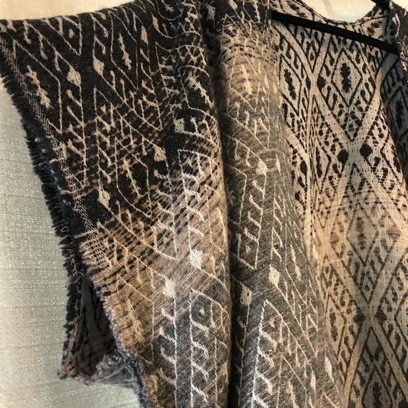 LUCKY BRAND Poncho Wrap Open Front Wool Blend - Picture 3 of 9